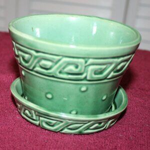 Vintage McCoy USA Pottery Green GreeK Key Dots Flower Pot/Planter